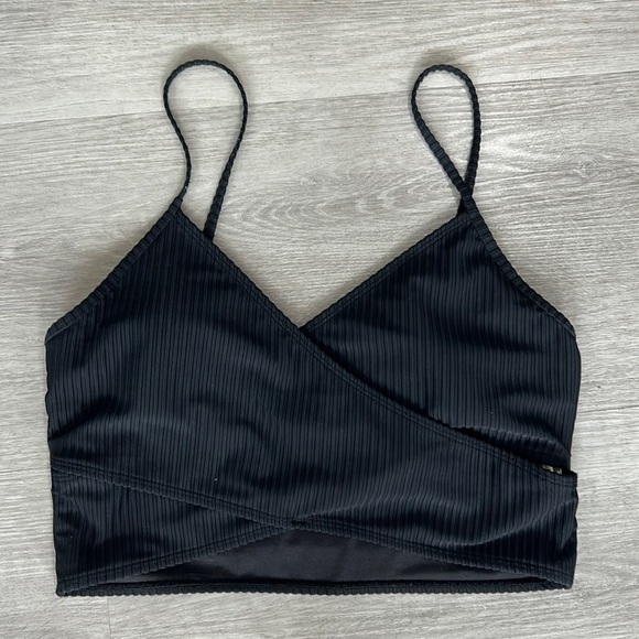 Forever 21• cross front ribbed bikini top - Picture 1 of 8